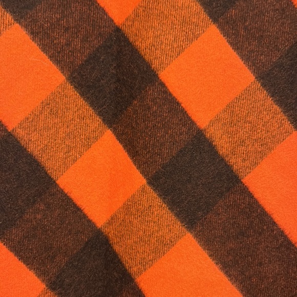 Beautiful Burberry Cashmere Scarf - Picture 2 of 13